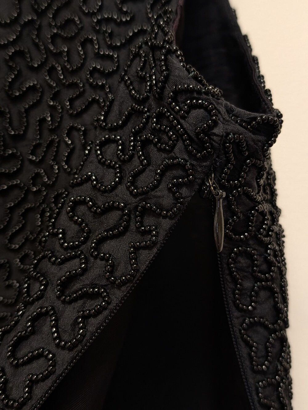 Vintage Burberrys' Black Silk Beaded Evening Shell Top Sleeveless 4P Luxury - Picture 11 of 15